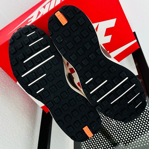 Nike Waffle One - Picture 5 of 5